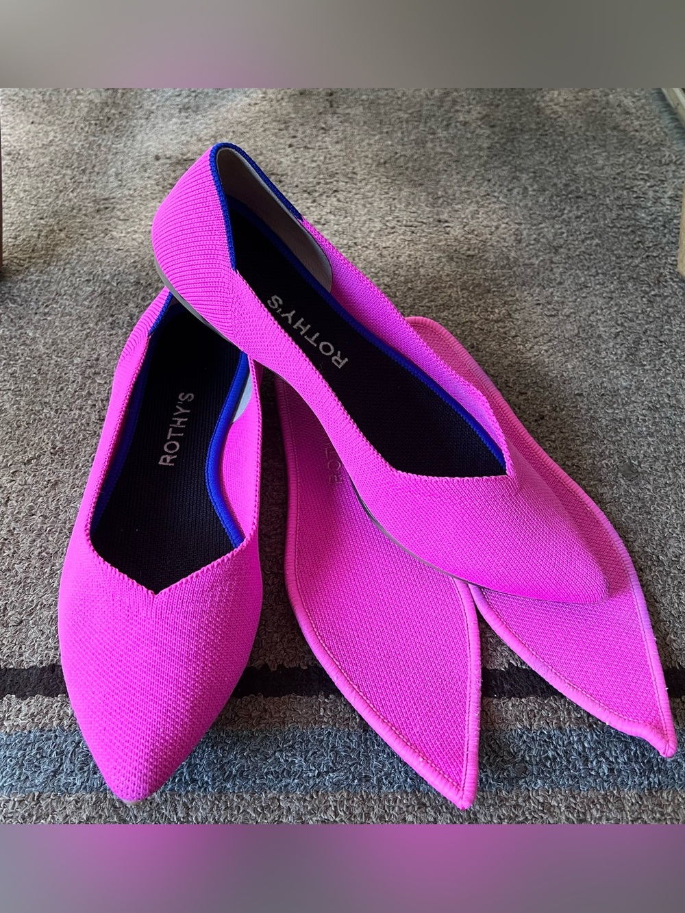 Rothy’s The Point in Dragon Fruit Hot Pink Flat Tortoise Sole W8 + Extra Insoles - Picture 2 of 9